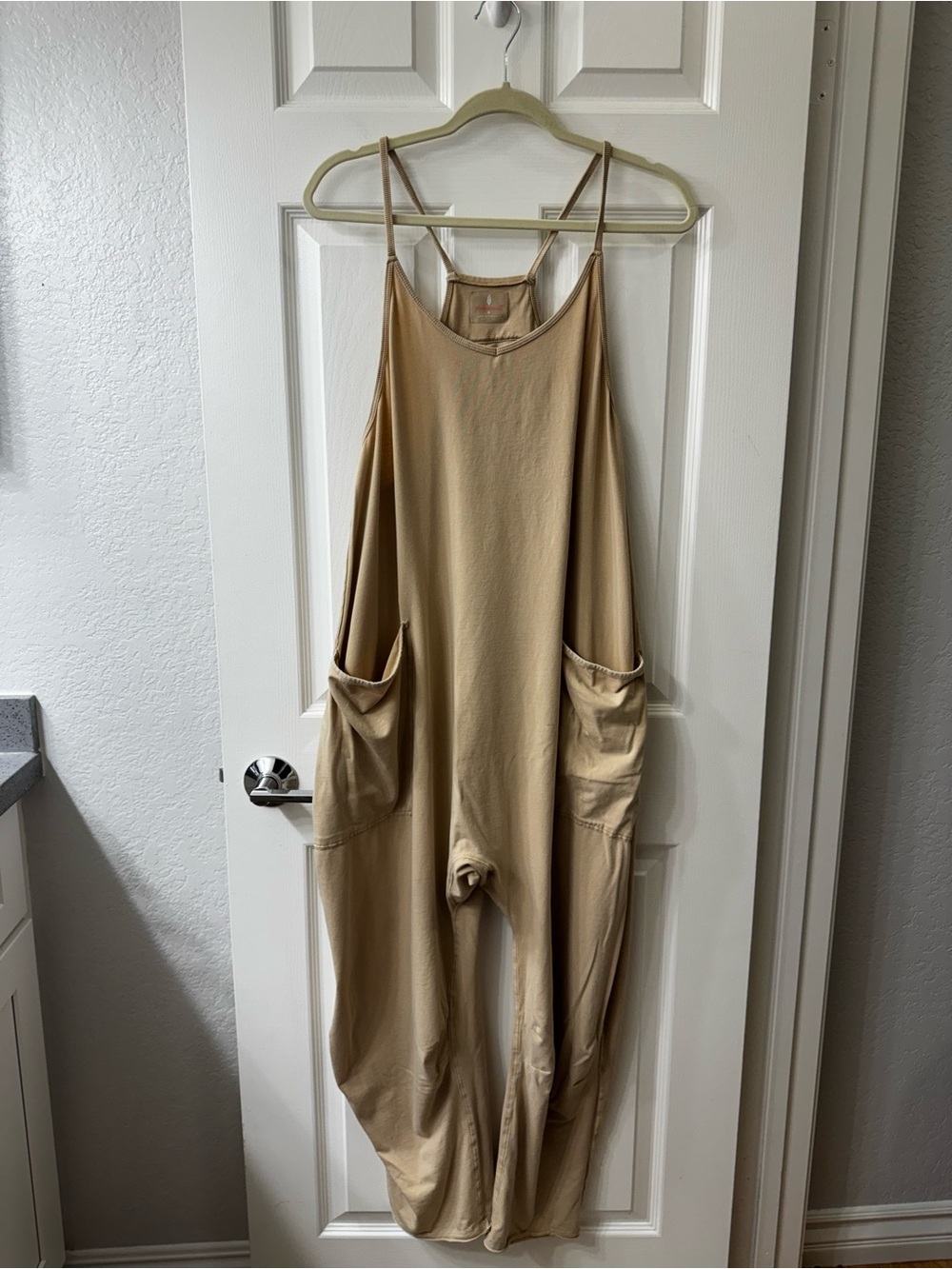 Free People FP Movement Hot Shot Onesie Mocha Latte Slouchy Jumpsuit Sz M - Picture 6 of 11